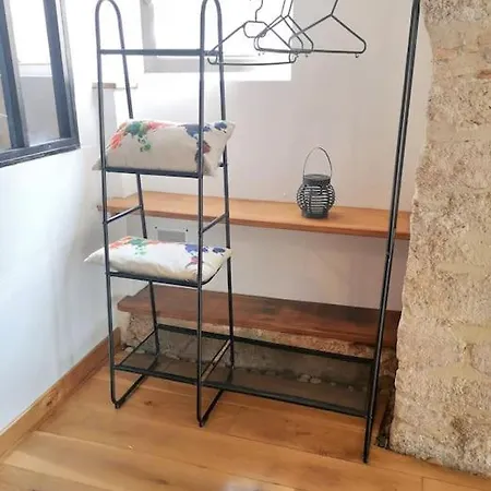 Pour Les Amoureux Des Vieilles Pierres Apartmán Poussan